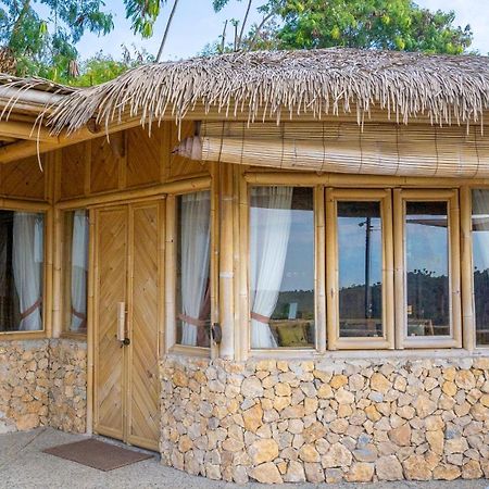 Elang Hillside Bamboo Villas Labuan Bajo Exterior photo