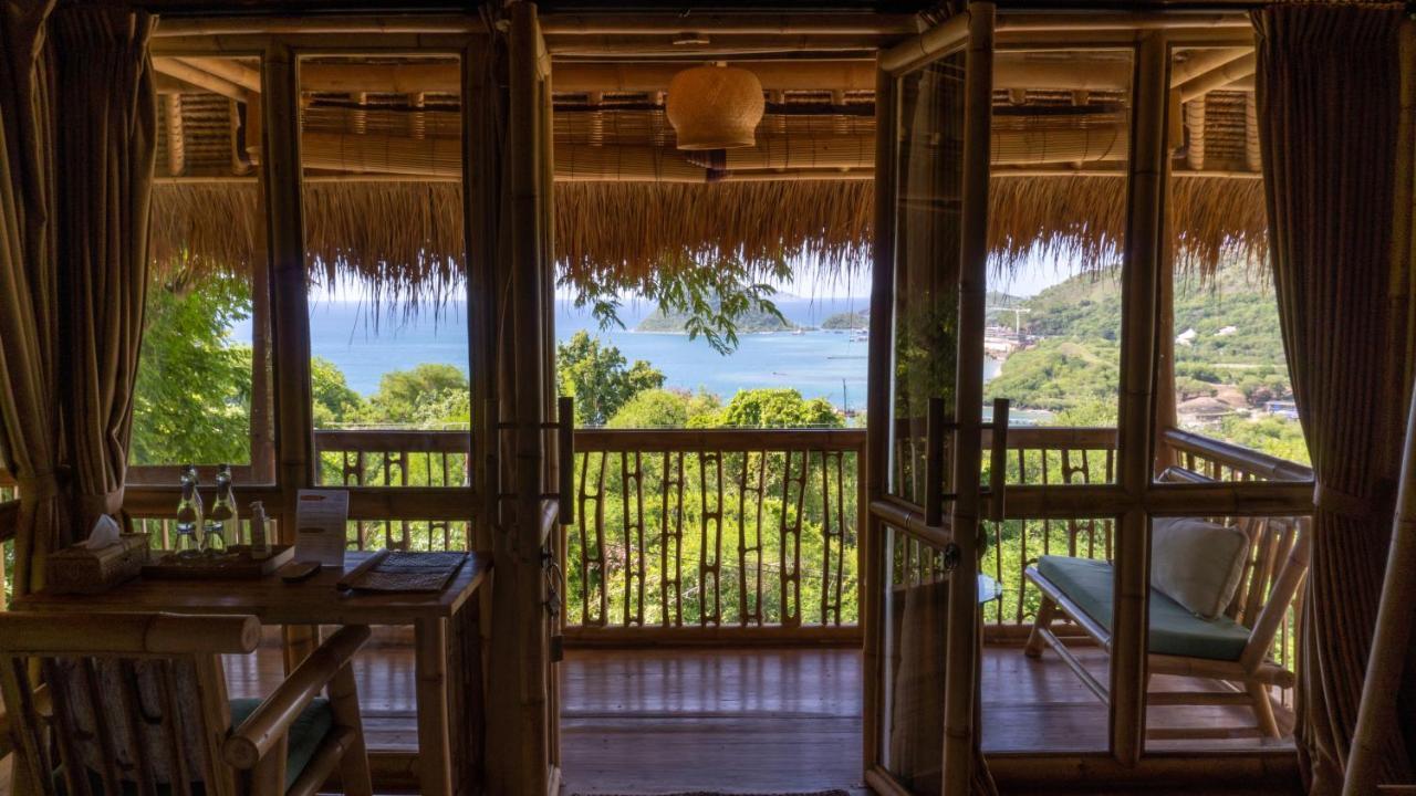 Elang Hillside Bamboo Villas Labuan Bajo Exterior photo