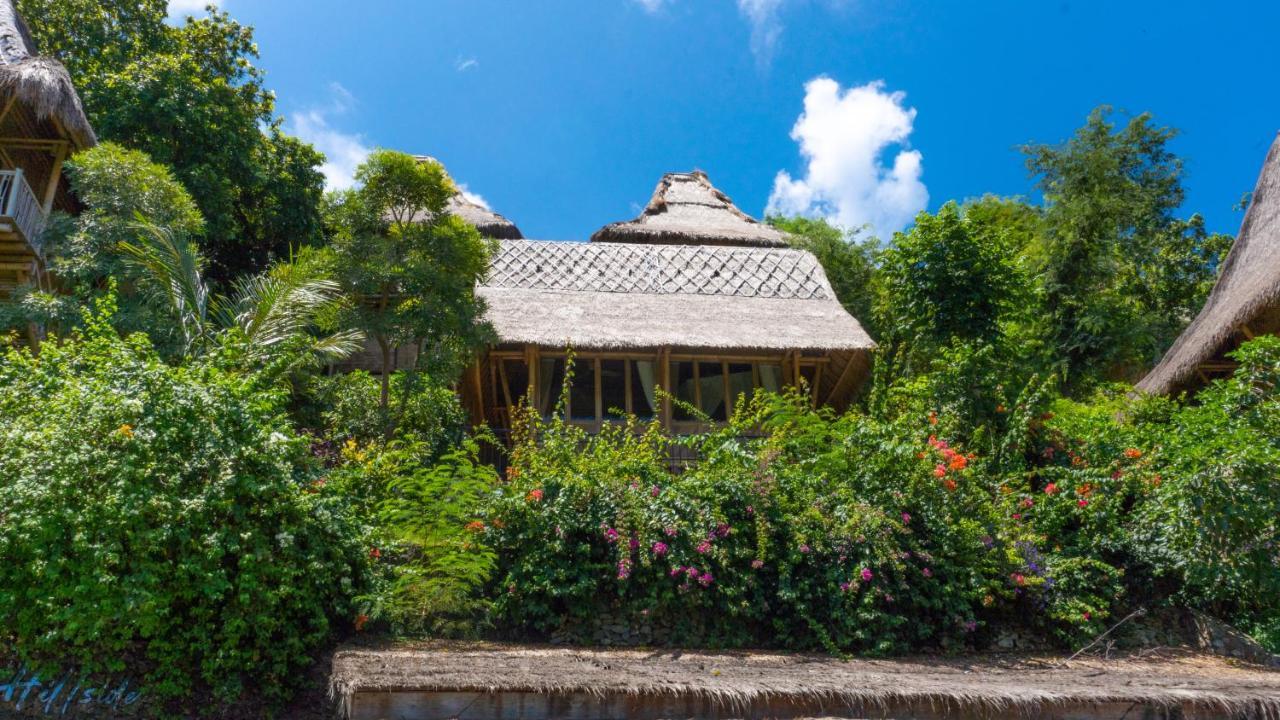 Elang Hillside Bamboo Villas Labuan Bajo Exterior photo